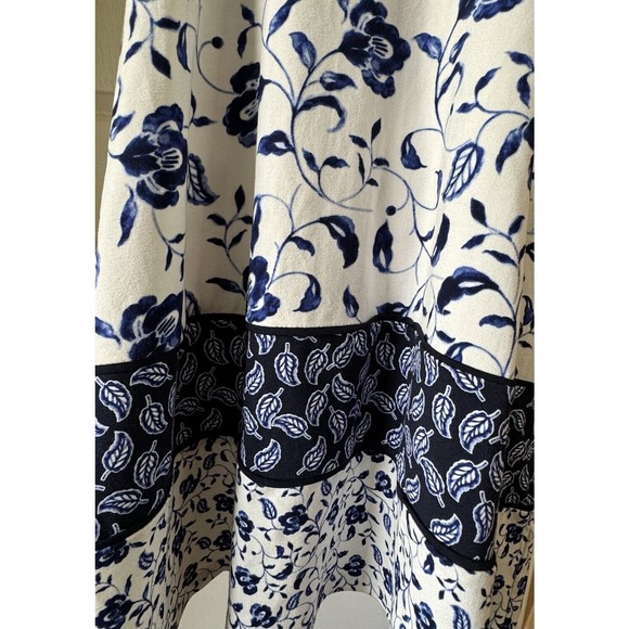 JJill Wearever Blue White Floral Short Sleeve Soft Stretchy Dress Womens PetiteS - Picture 4 of 7